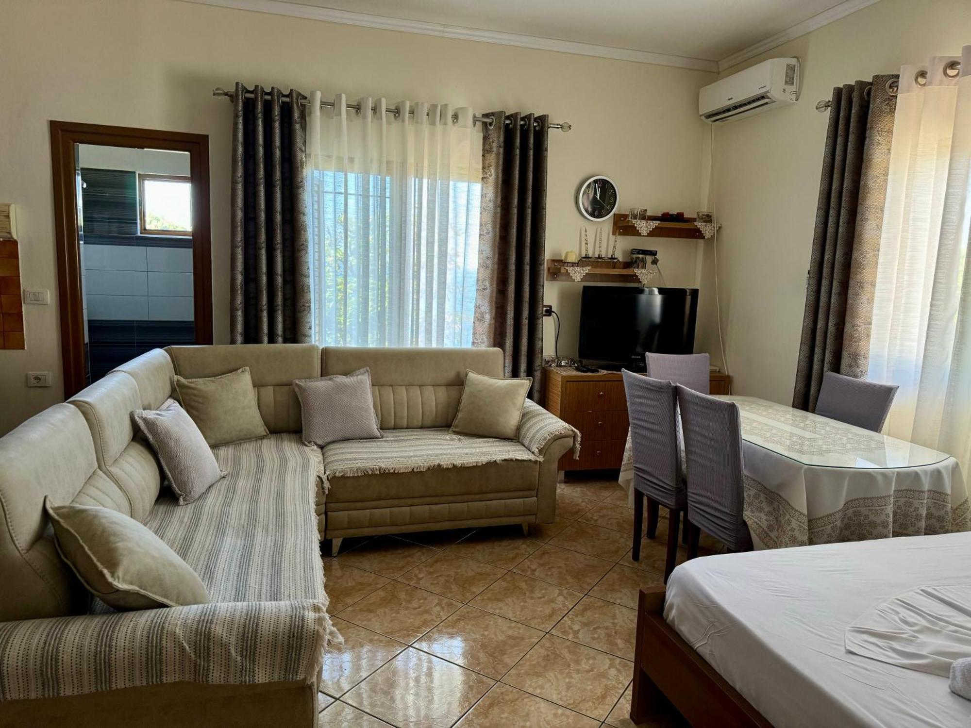 Vila Paza Sarandë Buitenkant foto
